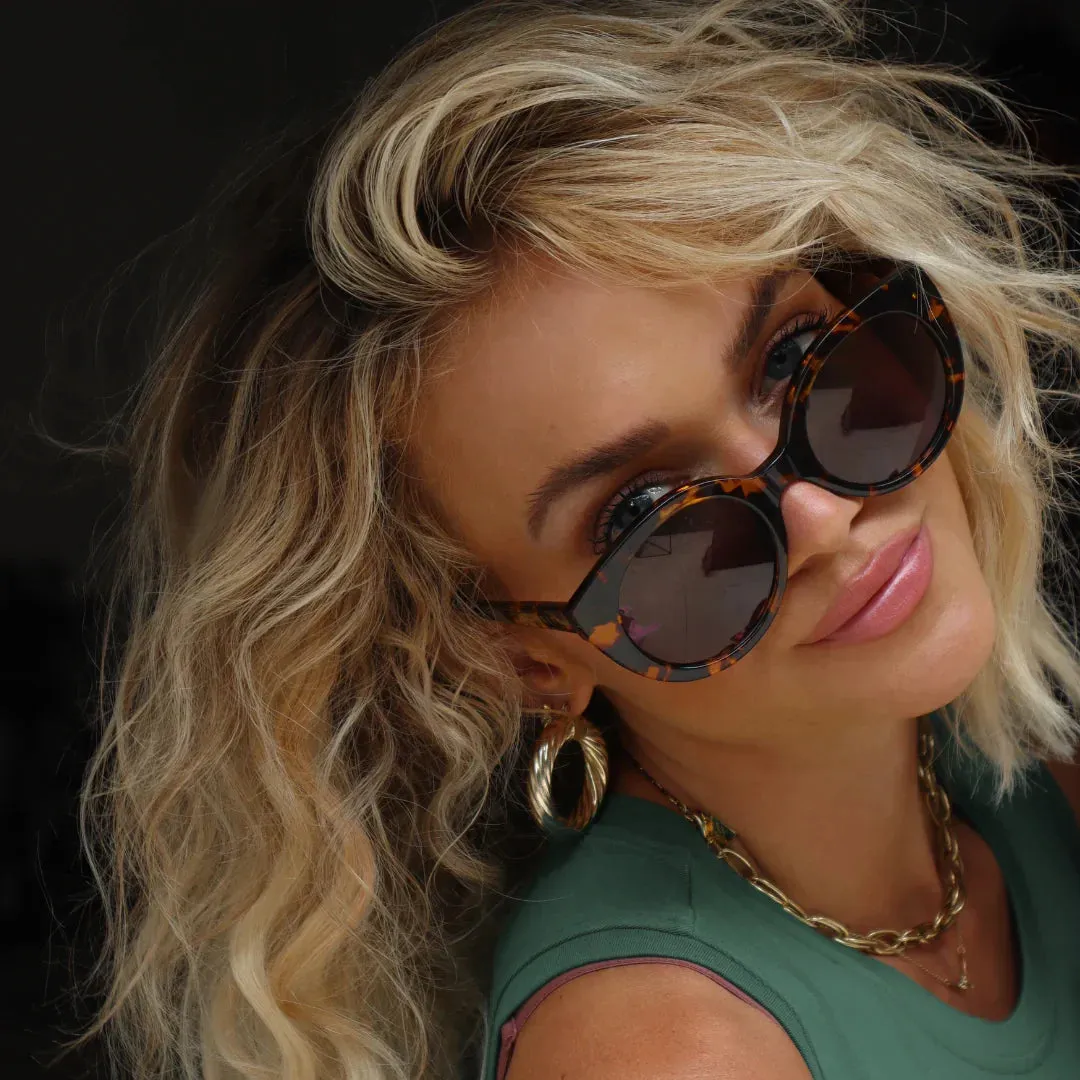 Diff Eyewear - Emmy - Dark Tortoise Grey Sunglasses